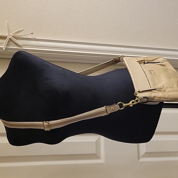 Coach Poppy Cream Leather Crossbody Bag - Picture 3 of 16